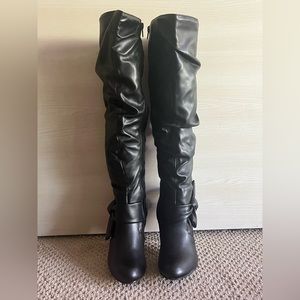 BRAND NEW! NEVER WORN! Comes with box! VENUS, knee-high, high heeled boots.
